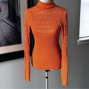 ARDEN B. Unique Stretchy Metallic Turtleneck  - Size Small